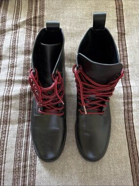Jenni Kayne Black Leather Boots with Red Laces
